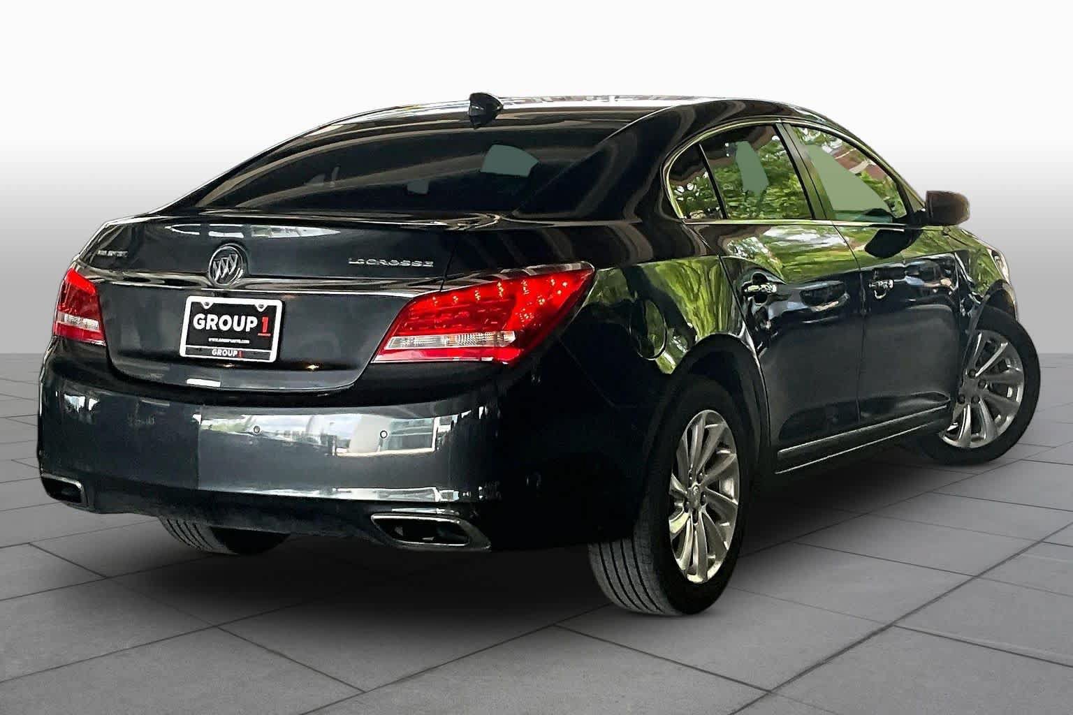Used 2015 Buick LaCrosse Leather FWD image 12