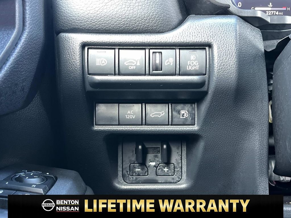 Used 2024 Toyota Land Cruiser image 75