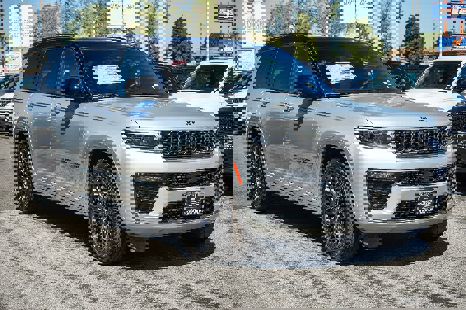 New 2026 Jeep Grand Cherokee L Summit image 3