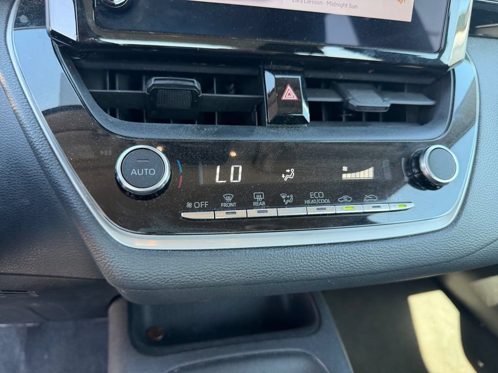 Used 2023 Toyota Corolla LE FWD image 19