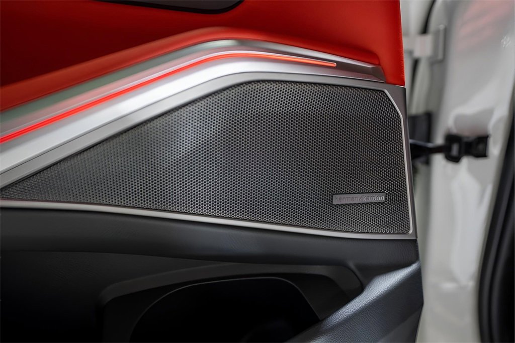 Used 2022 BMW M3 Competition w/ Executive Package image 31