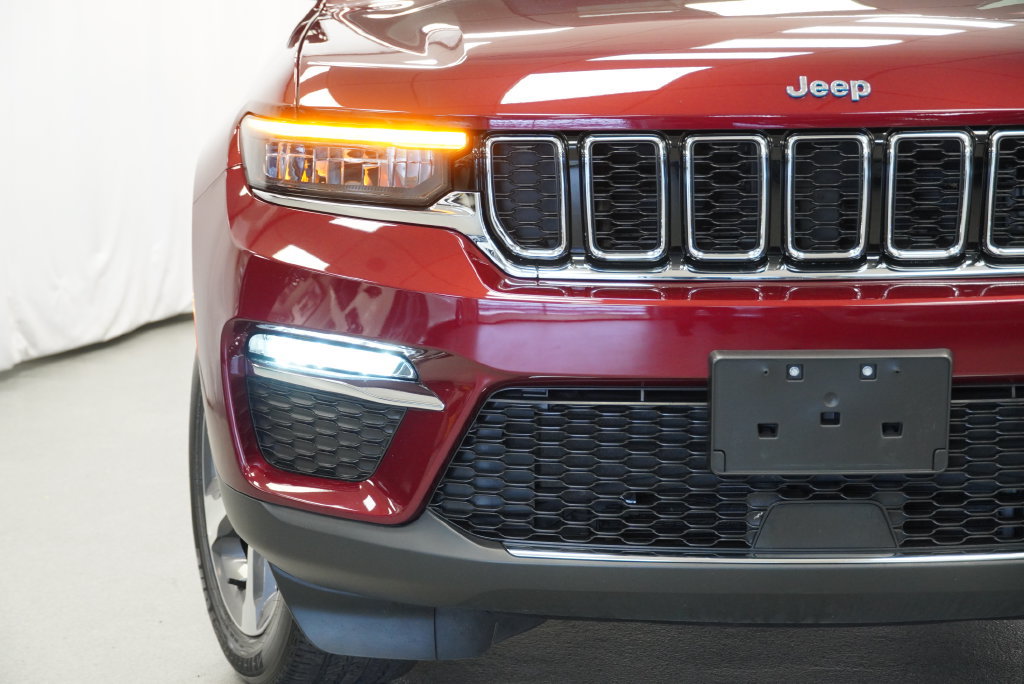 Used 2022 Jeep Grand Cherokee Limited 4xe AWD/4WD image 13