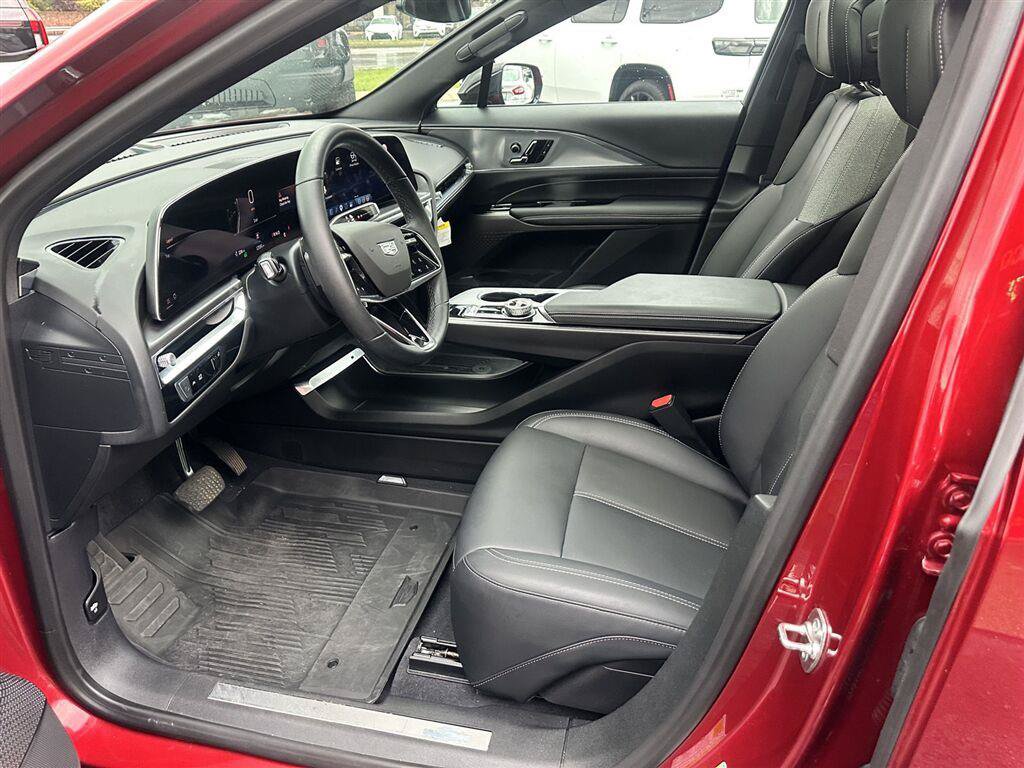 Used 2024 Cadillac Lyriq Tech w/ LPO, Floor Liner Package AWD/4WD image 21