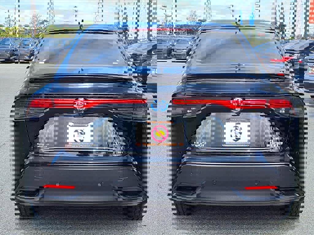 Certified 2022 Toyota Mirai XLE image 5