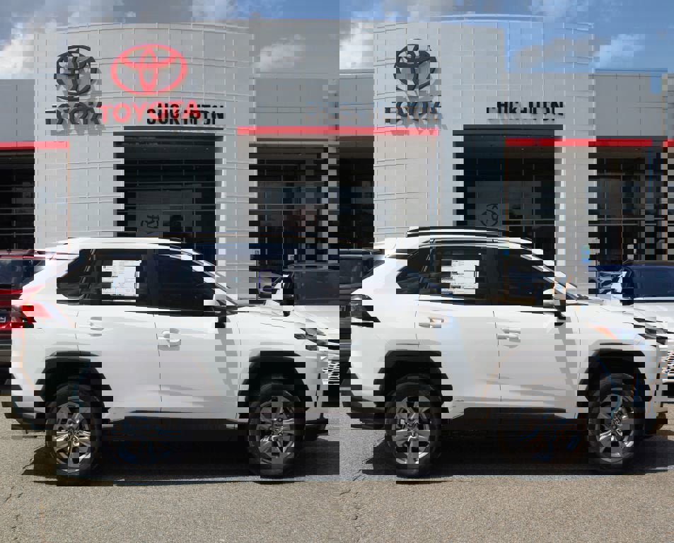 New 2025 Toyota RAV4 LE