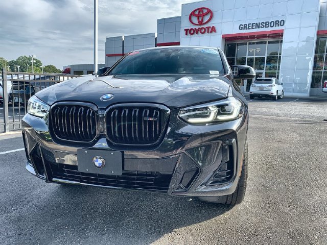 Used 2024 BMW X4 M40i w/ Premium Package AWD/4WD image 3