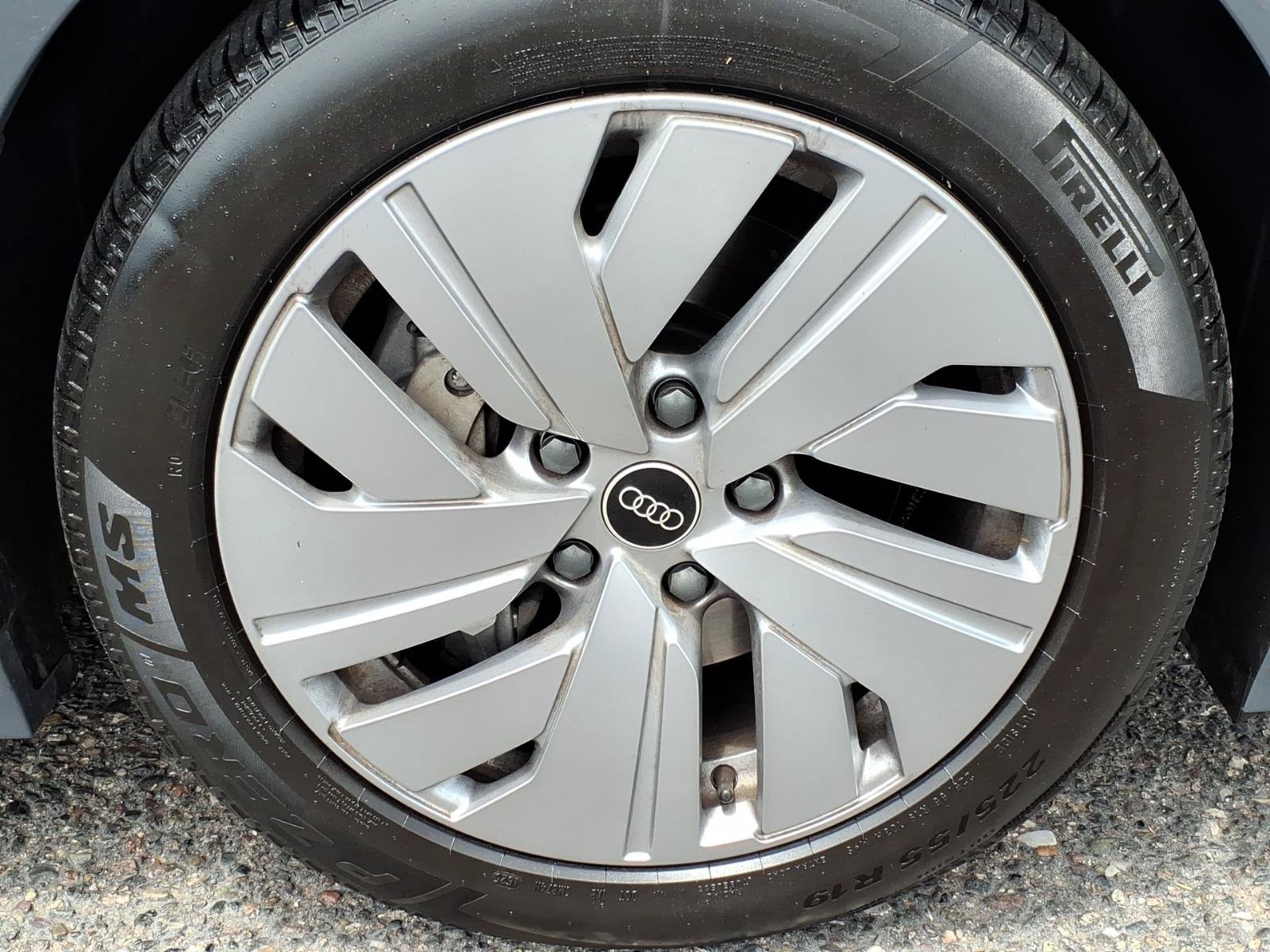 Used 2025 Audi A6 e-tron Premium w/ Ultra Package RWD image 9