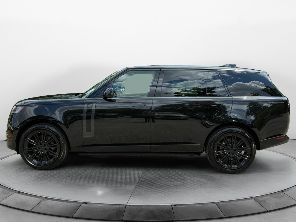 New 2026 Land Rover Range Rover Long Wheelbase Autobiography AWD/4WD image 4