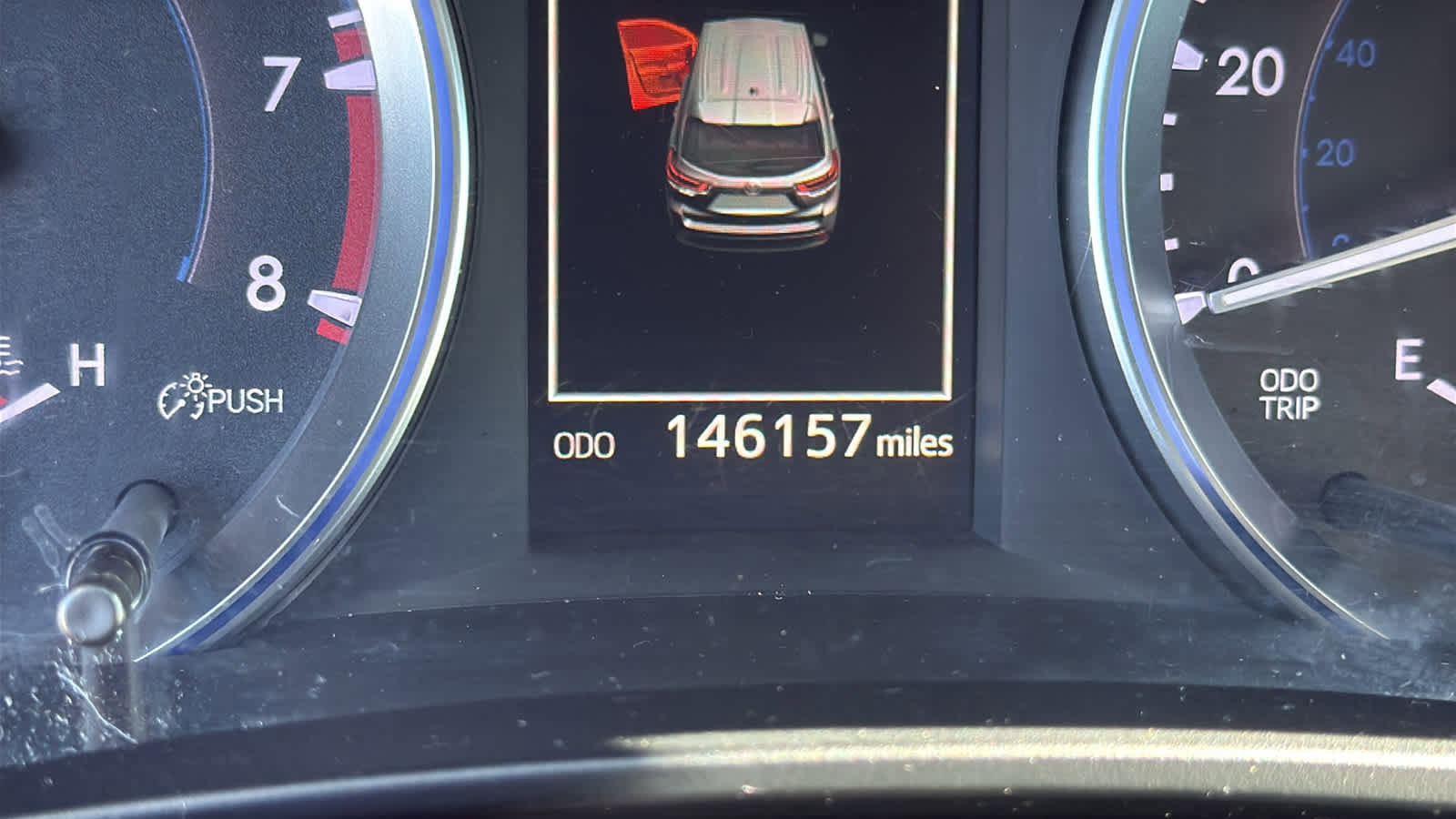 Used 2018 Toyota Highlander XLE image 17