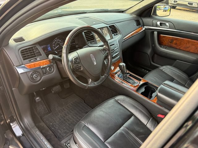 Used 2016 Lincoln MKS AWD w/ Equipment Group 101A image 4