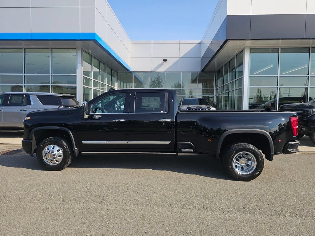 New 2026 Chevrolet Silverado 3500 High Country w/ High Country Premium Package AWD/4WD image 4