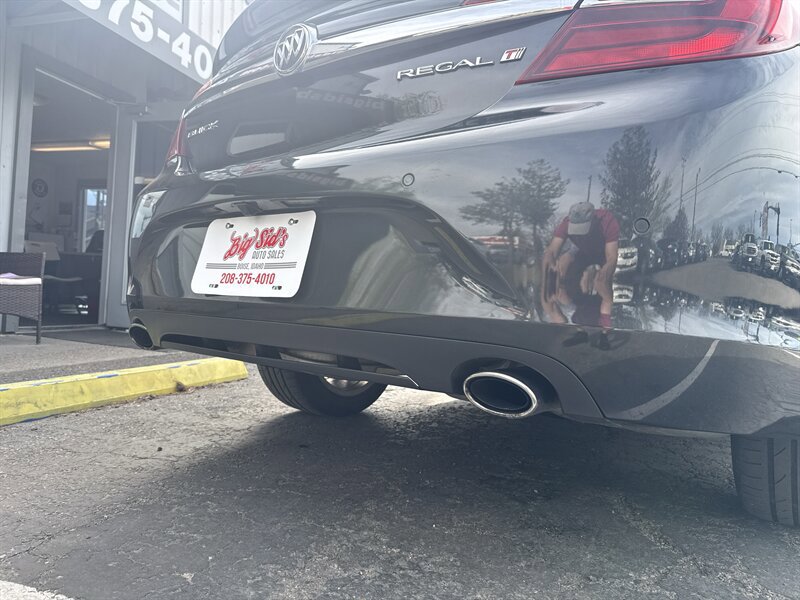 Used 2014 Buick Regal Premium FWD image 9