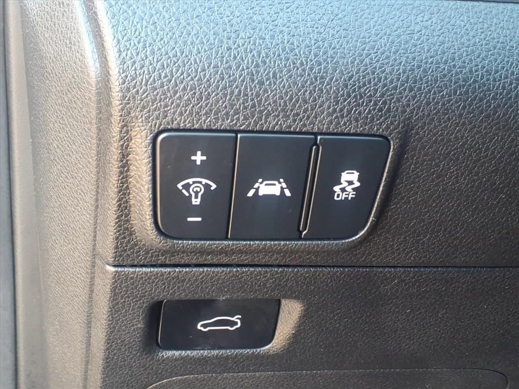 Used 2023 Kia K5 LXS image 20