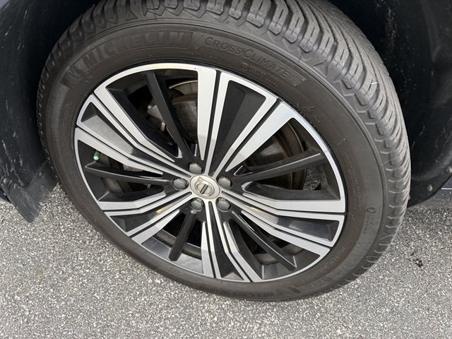 Used 2022 Volvo XC60 B6 Inscription w/ Advanced Package AWD/4WD image 40