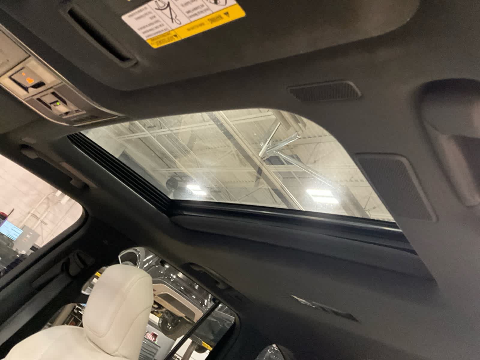 Used 2022 Lexus LX 600 4WD w/ Luxury Package image 25