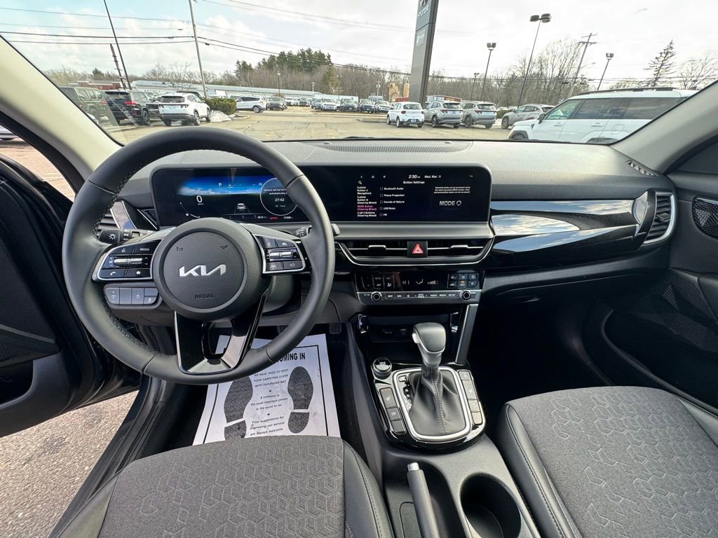Used 2024 Kia Seltos S image 13