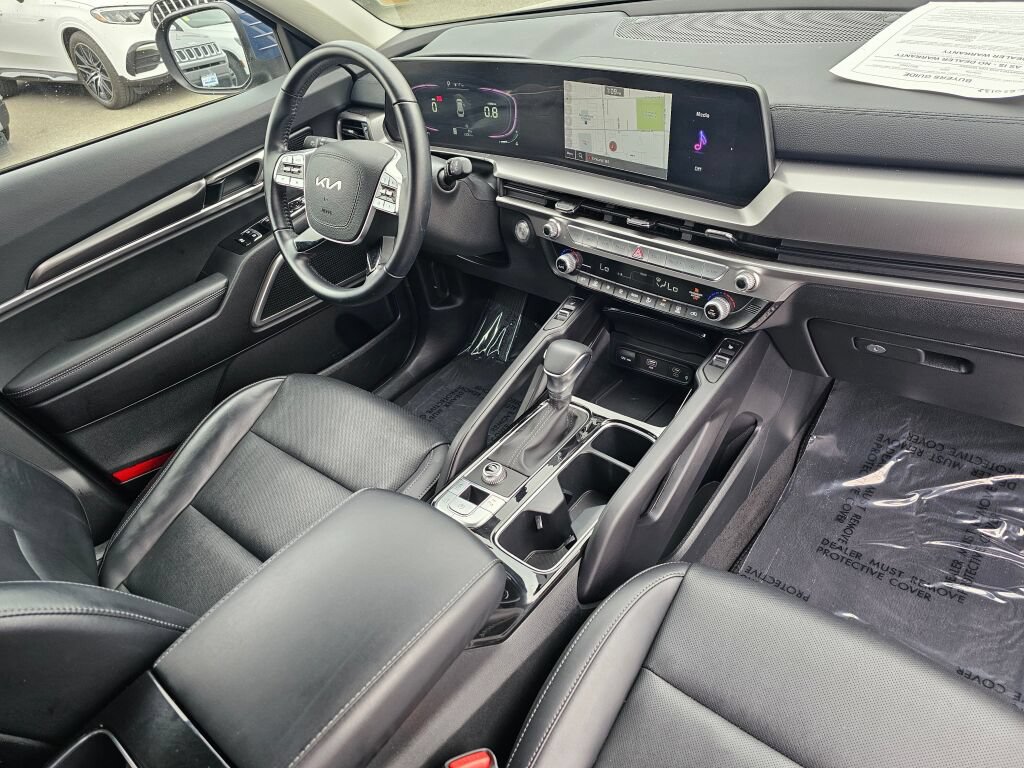 Certified 2024 Kia Telluride S FWD image 31