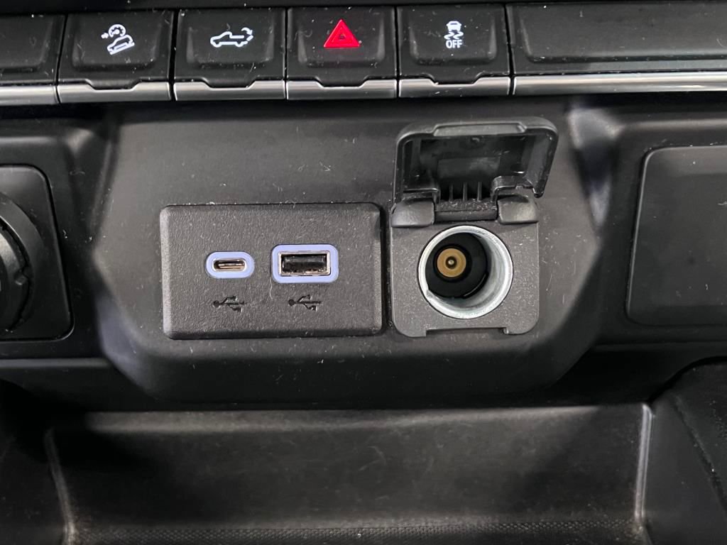 Used 2022 Chevrolet Silverado 1500 LT Trail Boss w/ Bed Protection Package image 25