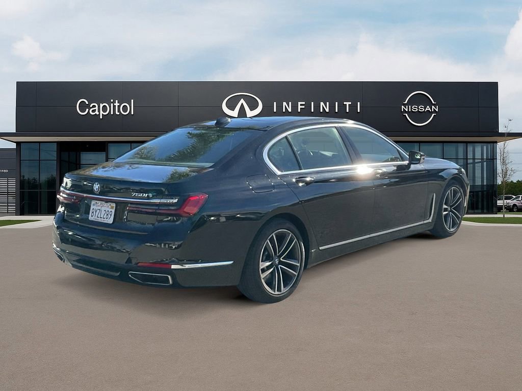 Used 2022 BMW 750i xDrive w/ Executive Package image 5