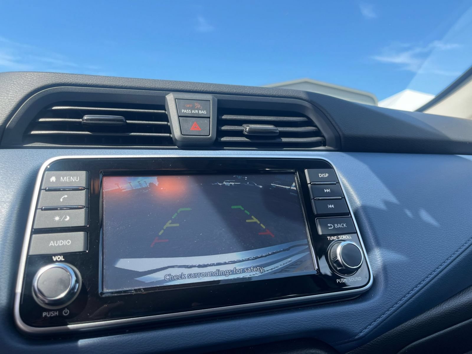 Used 2025 Nissan Versa SV FWD image 20