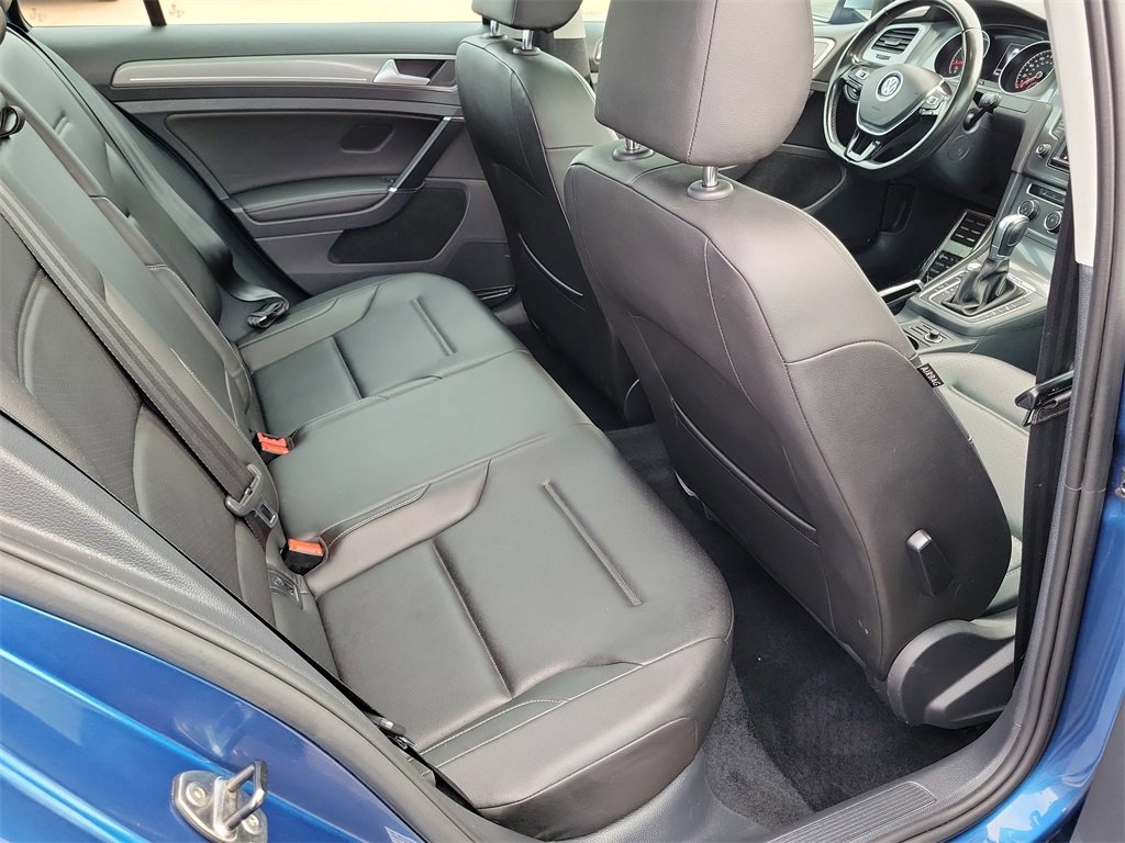 Used 2017 Volkswagen Golf Alltrack SE image 17