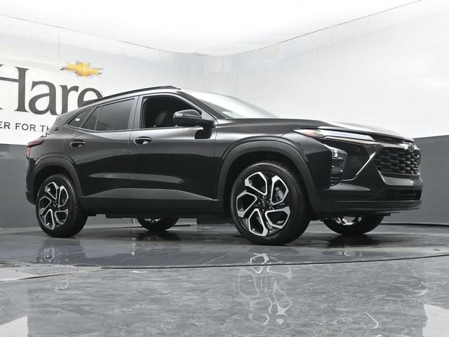 New 2026 Chevrolet Trax RS FWD image 2