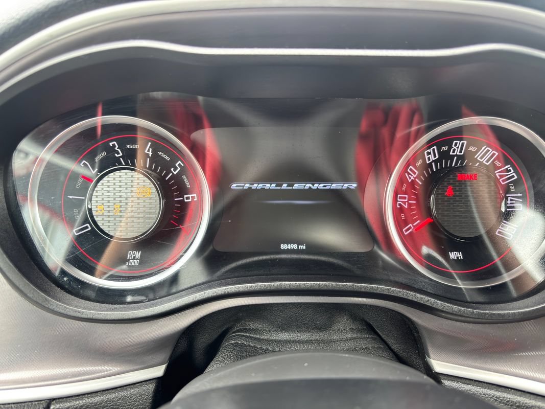 Used 2022 Dodge Challenger GT RWD image 17