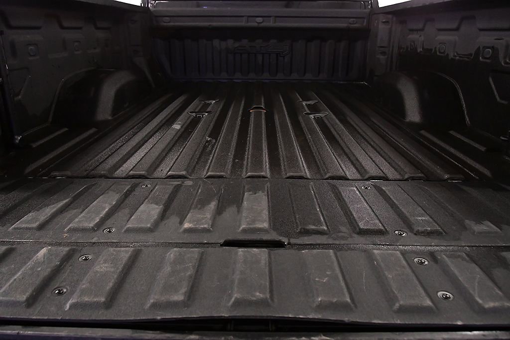 Used 2022 GMC Sierra 2500 AT4 w/ Gooseneck/5TH Wheel Package AWD/4WD image 12