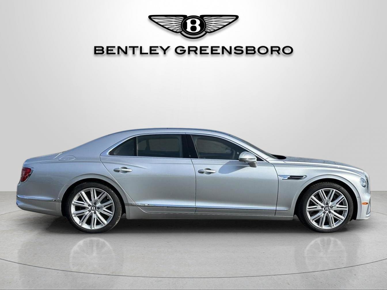 New 2026 Bentley Flying Spur V8 AWD/4WD image 11