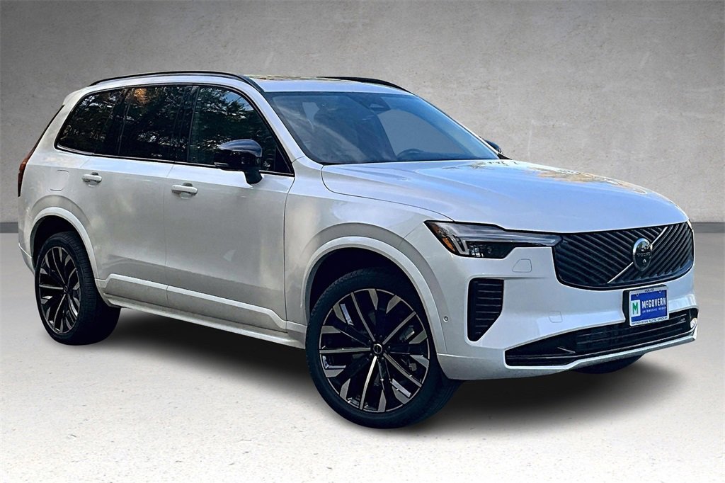 New 2026 Volvo XC90 B6 Ultra w/ Protection Package Premier image 2