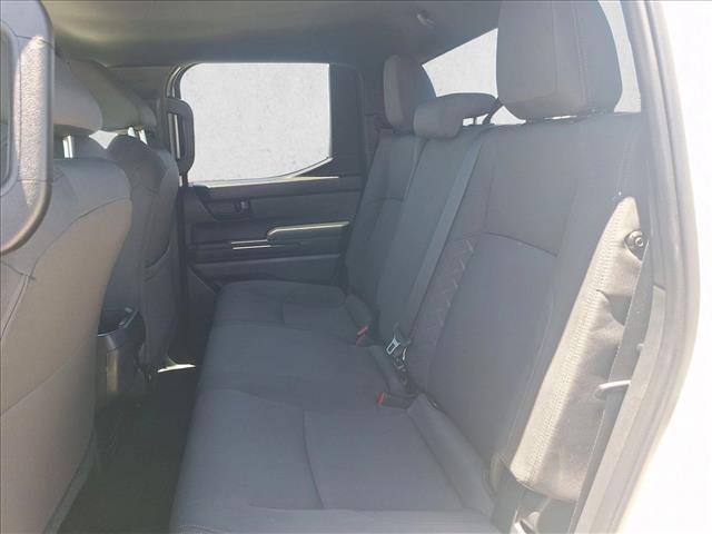 Certified 2025 Toyota Tacoma SR5 AWD/4WD image 16