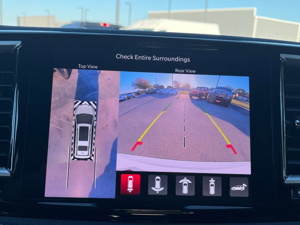 New 2026 Chrysler Pacifica Select image 9