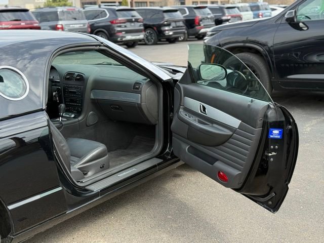 Used 2002 Ford Thunderbird image 9
