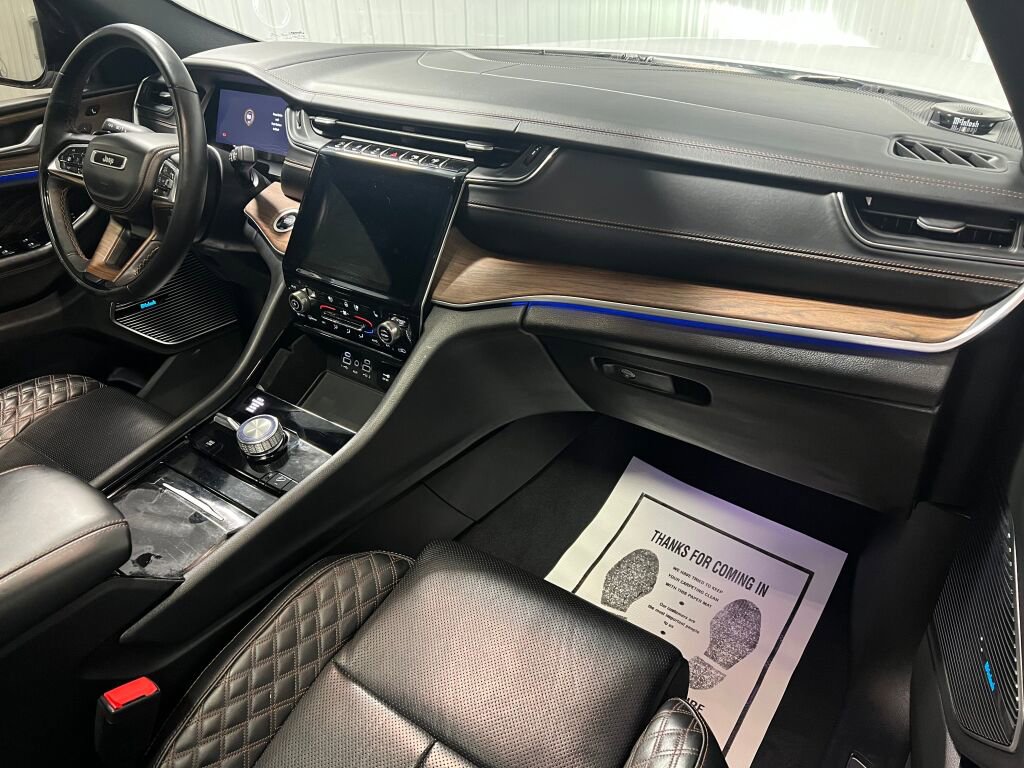 Used 2021 Jeep Grand Cherokee L Summit w/ Advanced Protech Group IV image 3