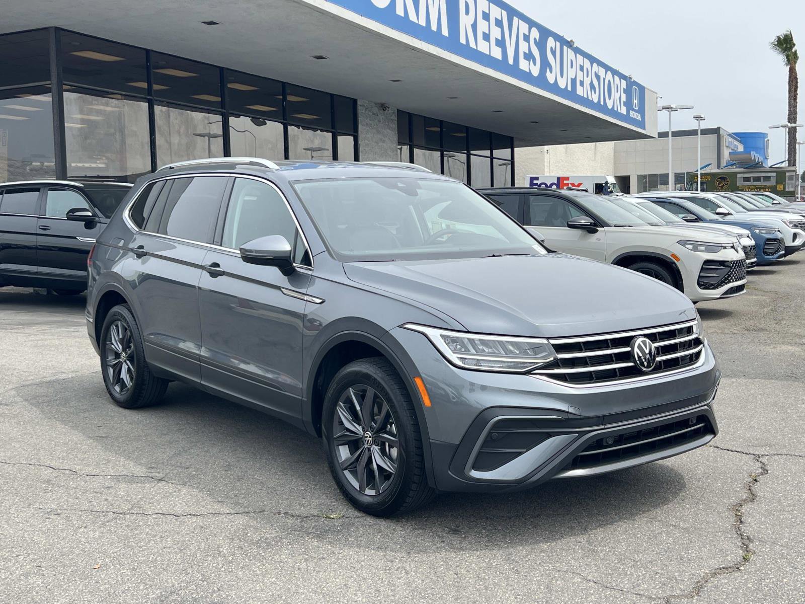 Certified 2023 Volkswagen Tiguan SE image 27