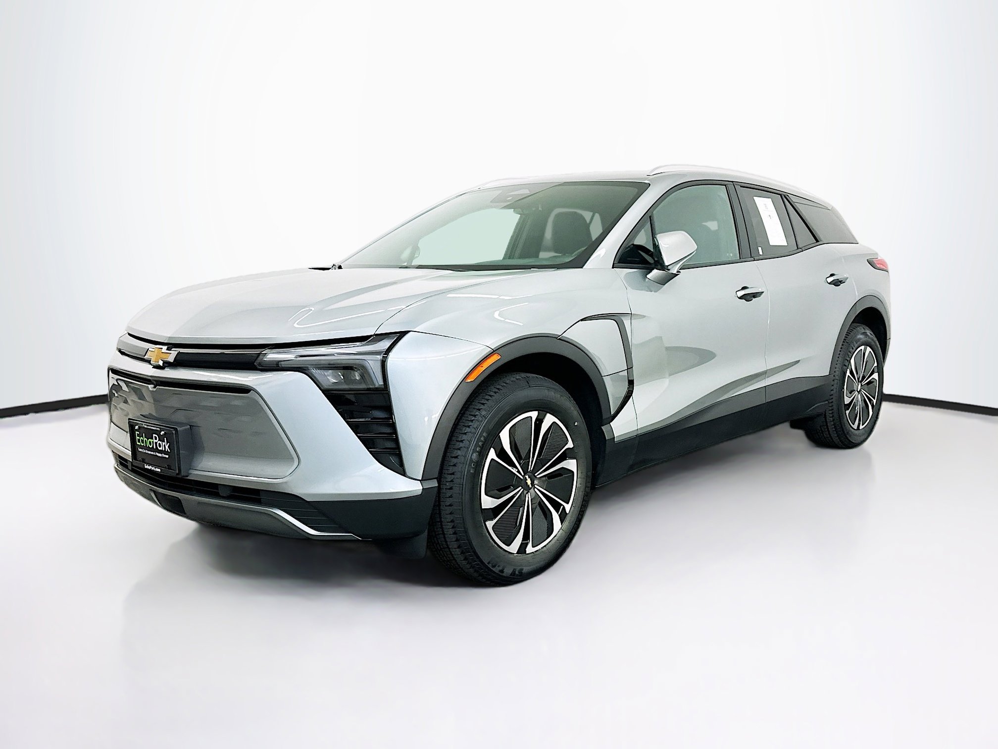 Used 2024 Chevrolet Blazer EV LT image 3