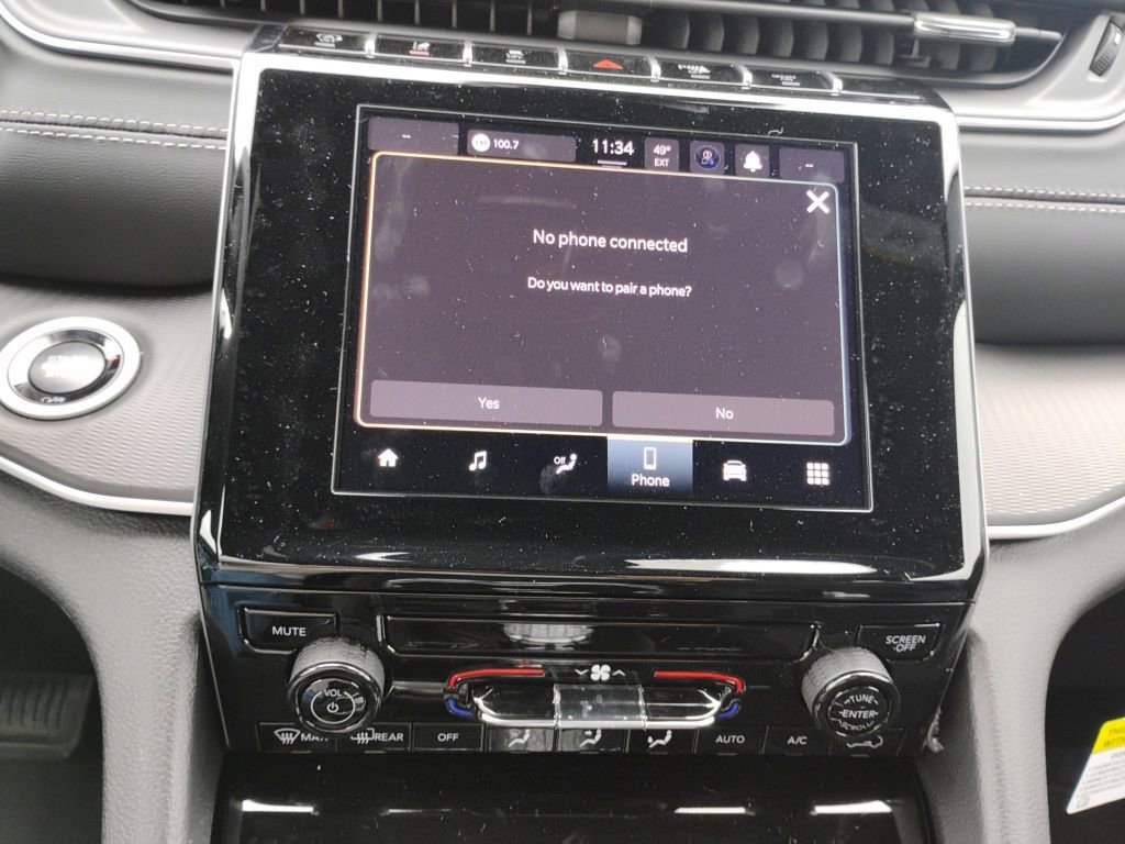 New 2025 Jeep Grand Cherokee Laredo X w/ Trailer Tow Package image 29