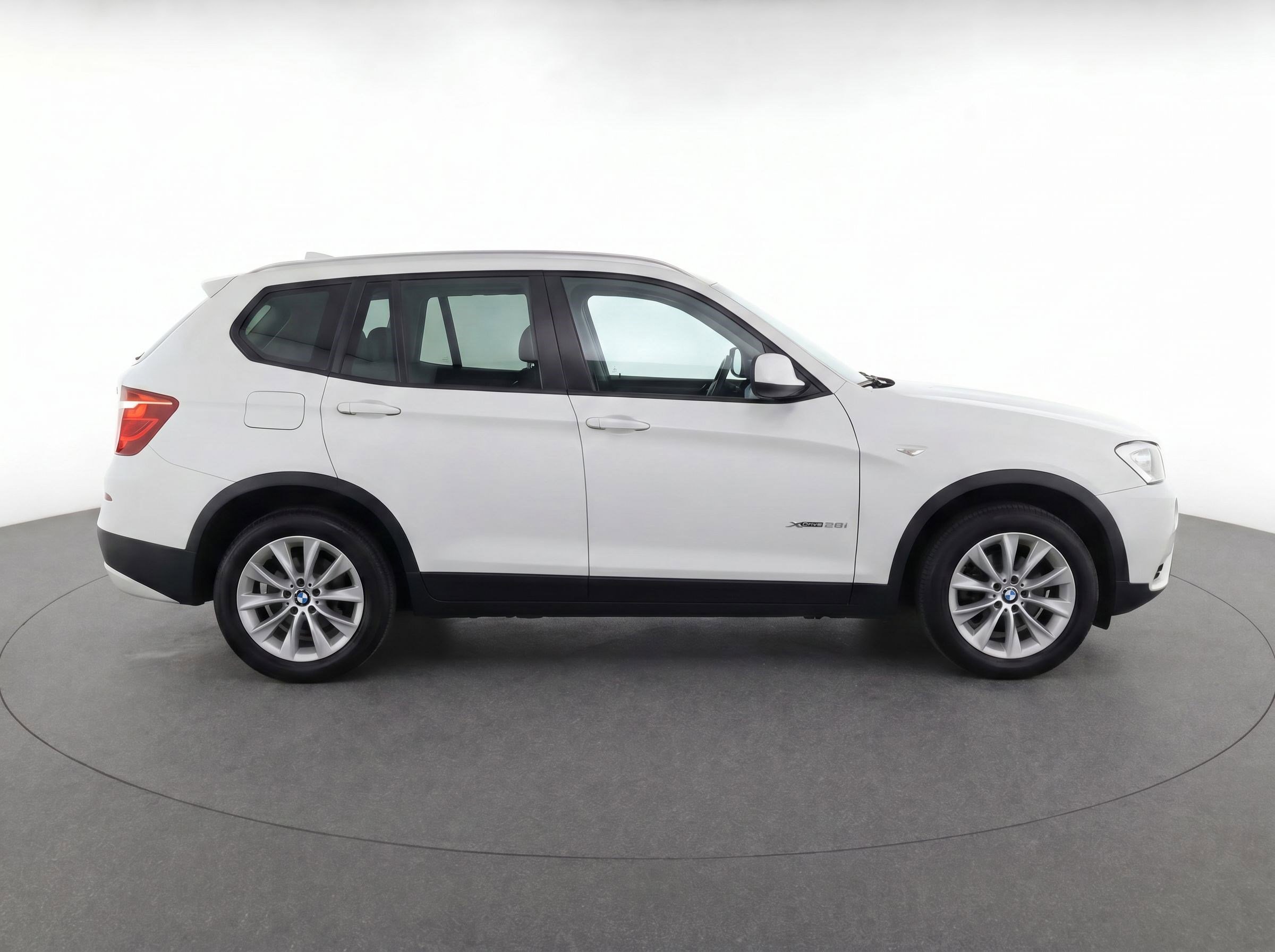 Used 2017 BMW X3 xDrive28i AWD/4WD image 8