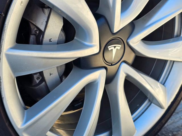 Used 2018 Tesla Model 3 Long Range image 6