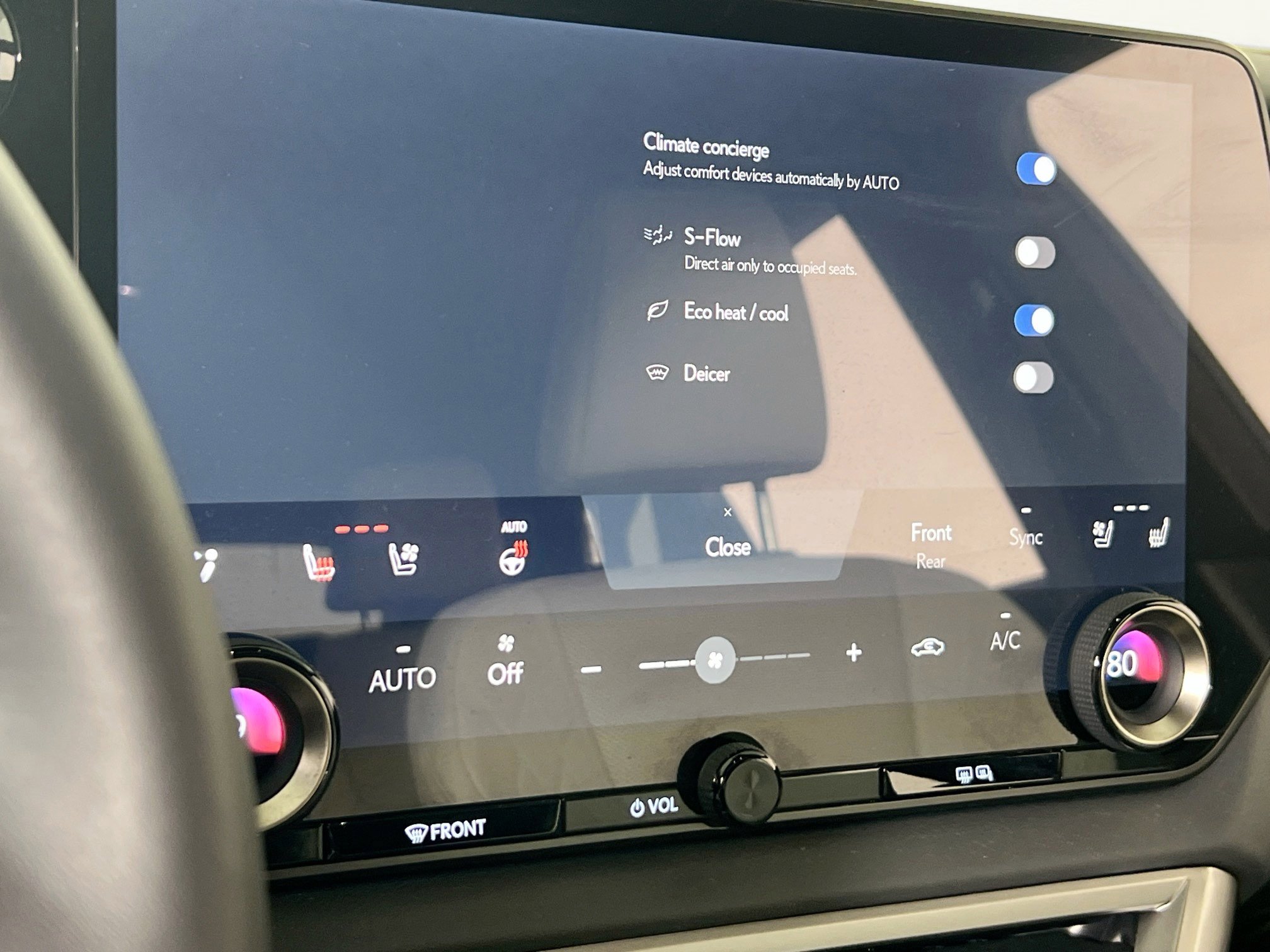 Used 2025 Lexus RX 350h w/ Accessory Package image 16