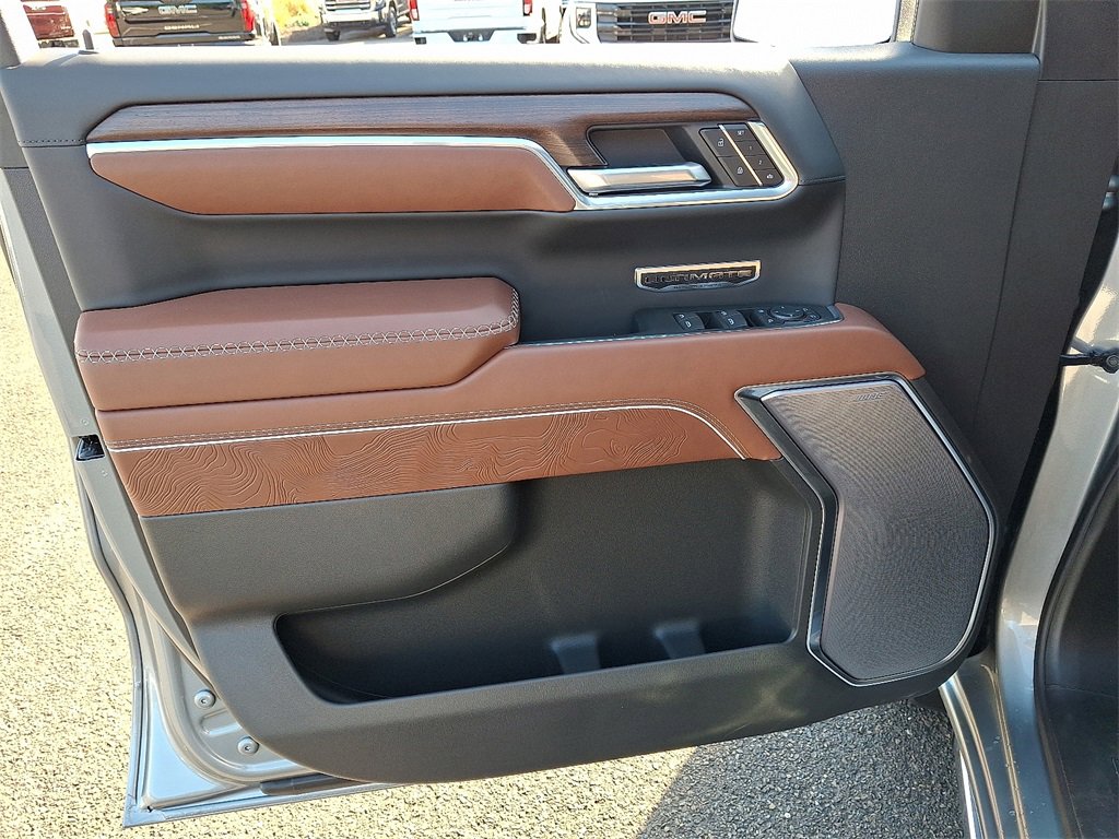 New 2026 GMC Sierra 1500 Denali Ultimate image 9
