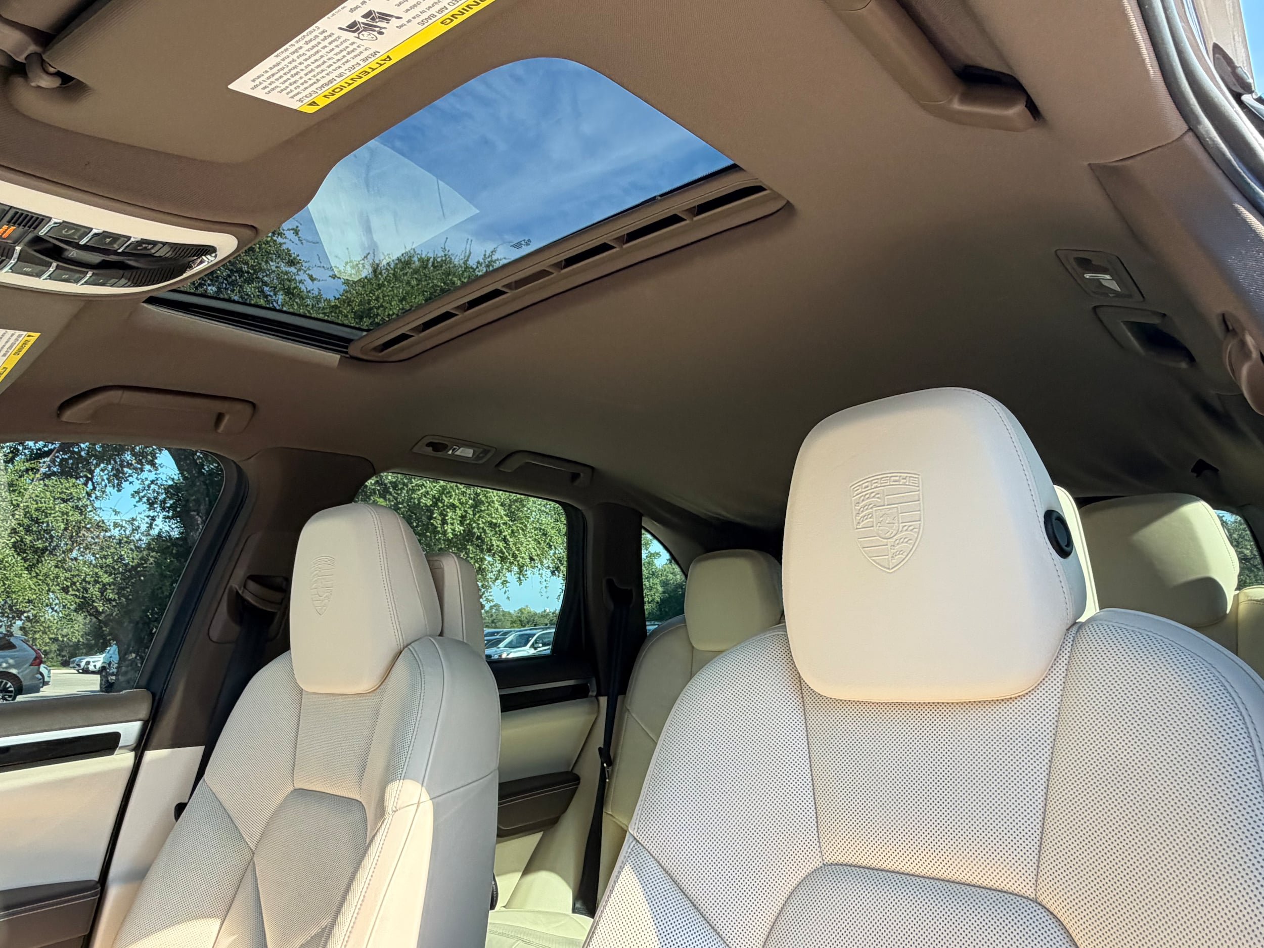 Used 2012 Porsche Cayenne AWD/4WD image 28