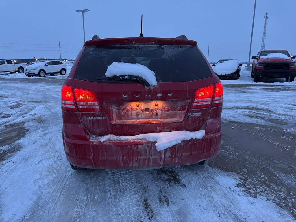 Used 2018 Dodge Journey SE w/ Blacktop Package image 4
