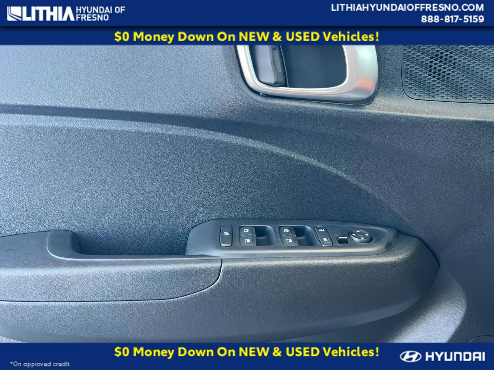 New 2025 Hyundai Venue SEL FWD image 12