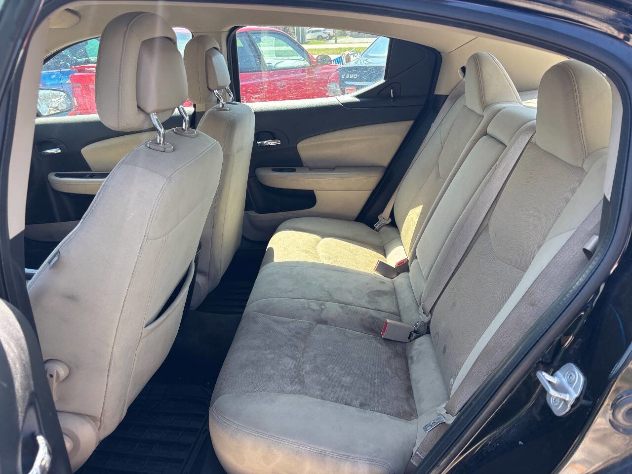 Used 2011 Dodge Avenger Express image 10