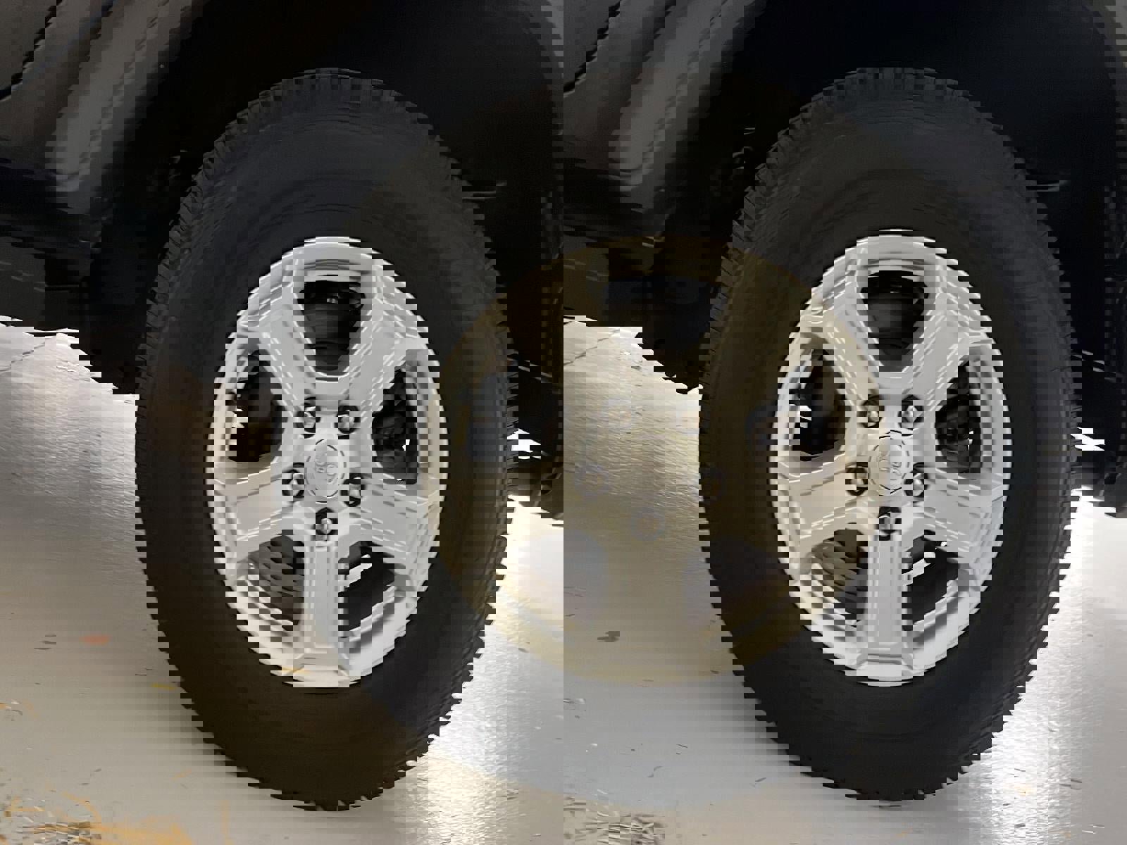 Used 2020 Jeep Wrangler Sport S image 29