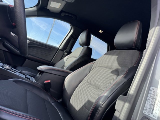 Certified 2023 Ford Escape ST-Line w/ Tech Pack #1 image 9