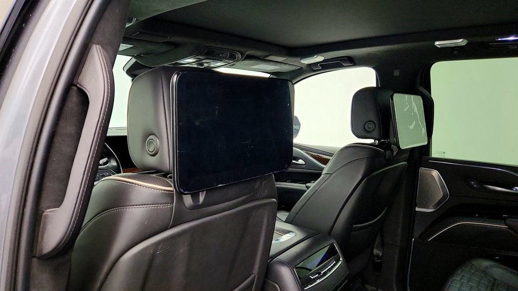 Used 2021 Cadillac Escalade ESV Premium Luxury Platinum w/ Heavy-Duty Trailer Package AWD/4WD image 24