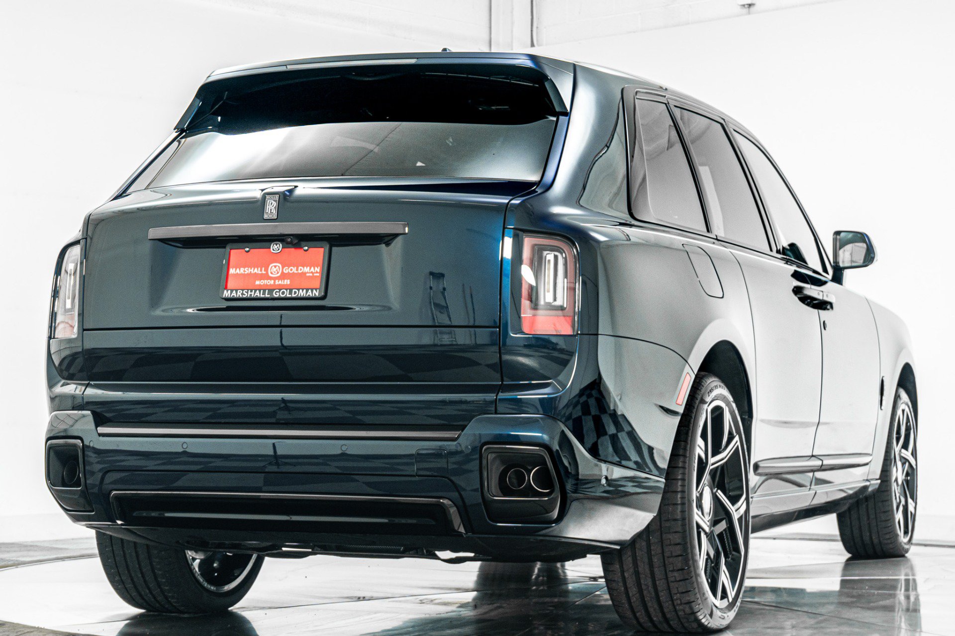 Used 2025 Rolls-Royce Cullinan Black Badge AWD/4WD image 9