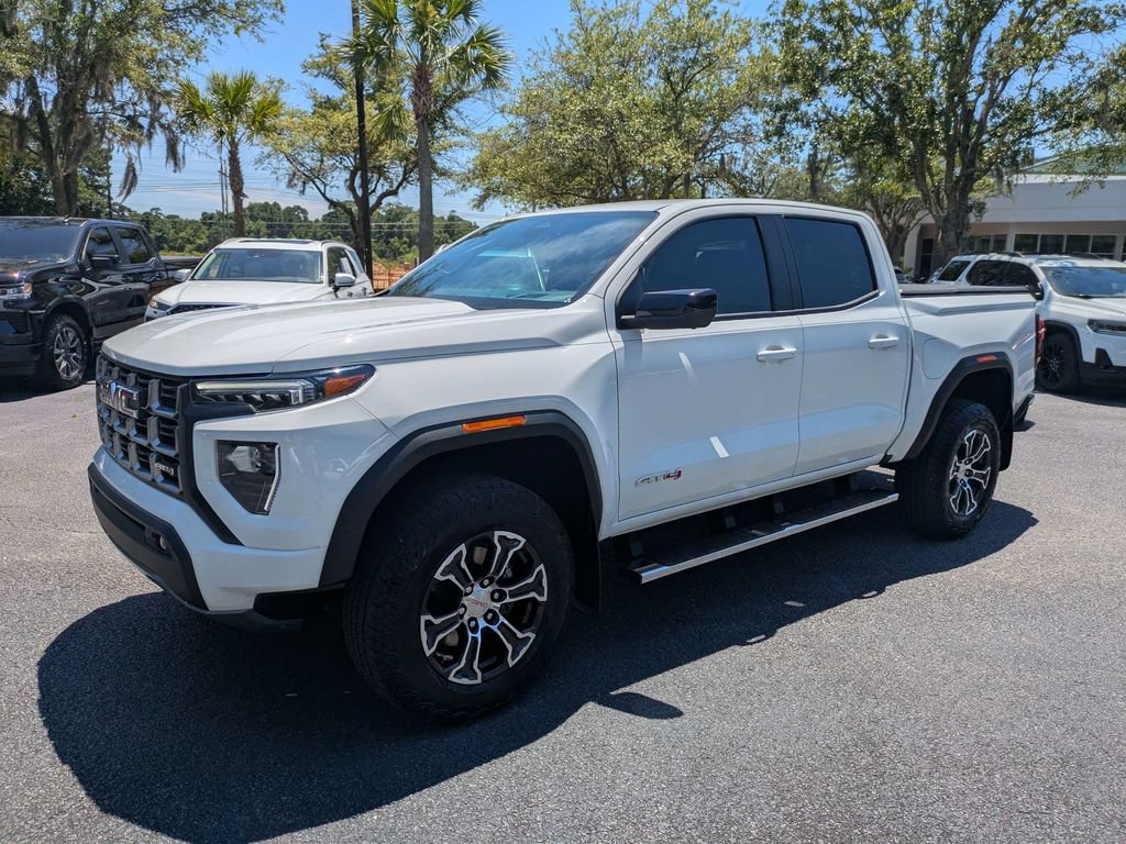 Used 2024 GMC Canyon AT4 w/ AT4 Premium Package AWD/4WD image 7